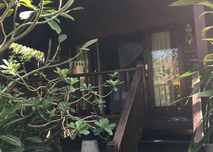キャッサバ ホリデーパーク レンボンガン島